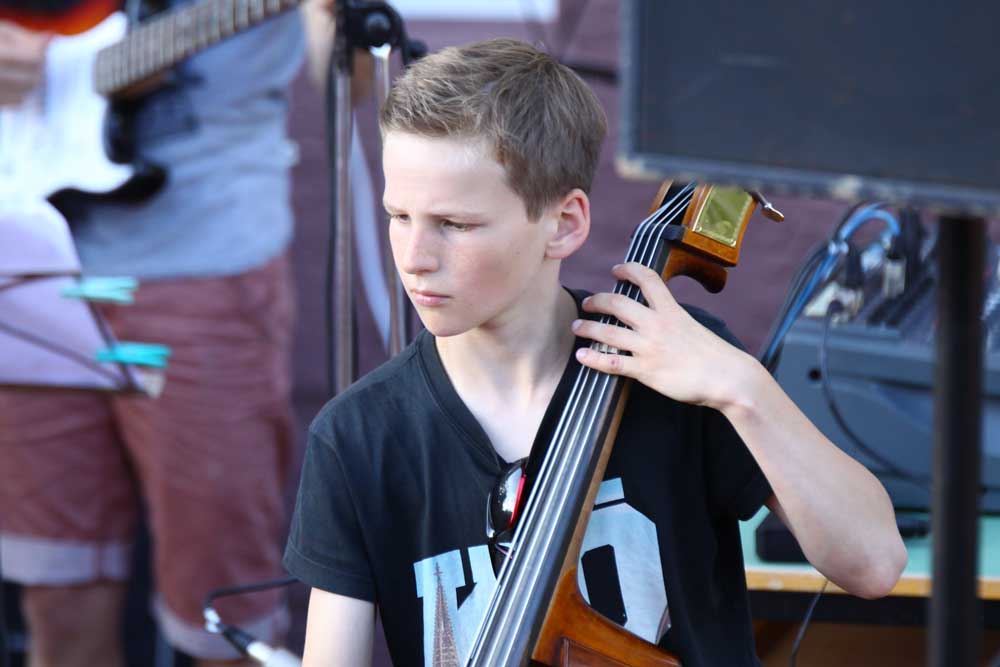 serenade_8.jpg