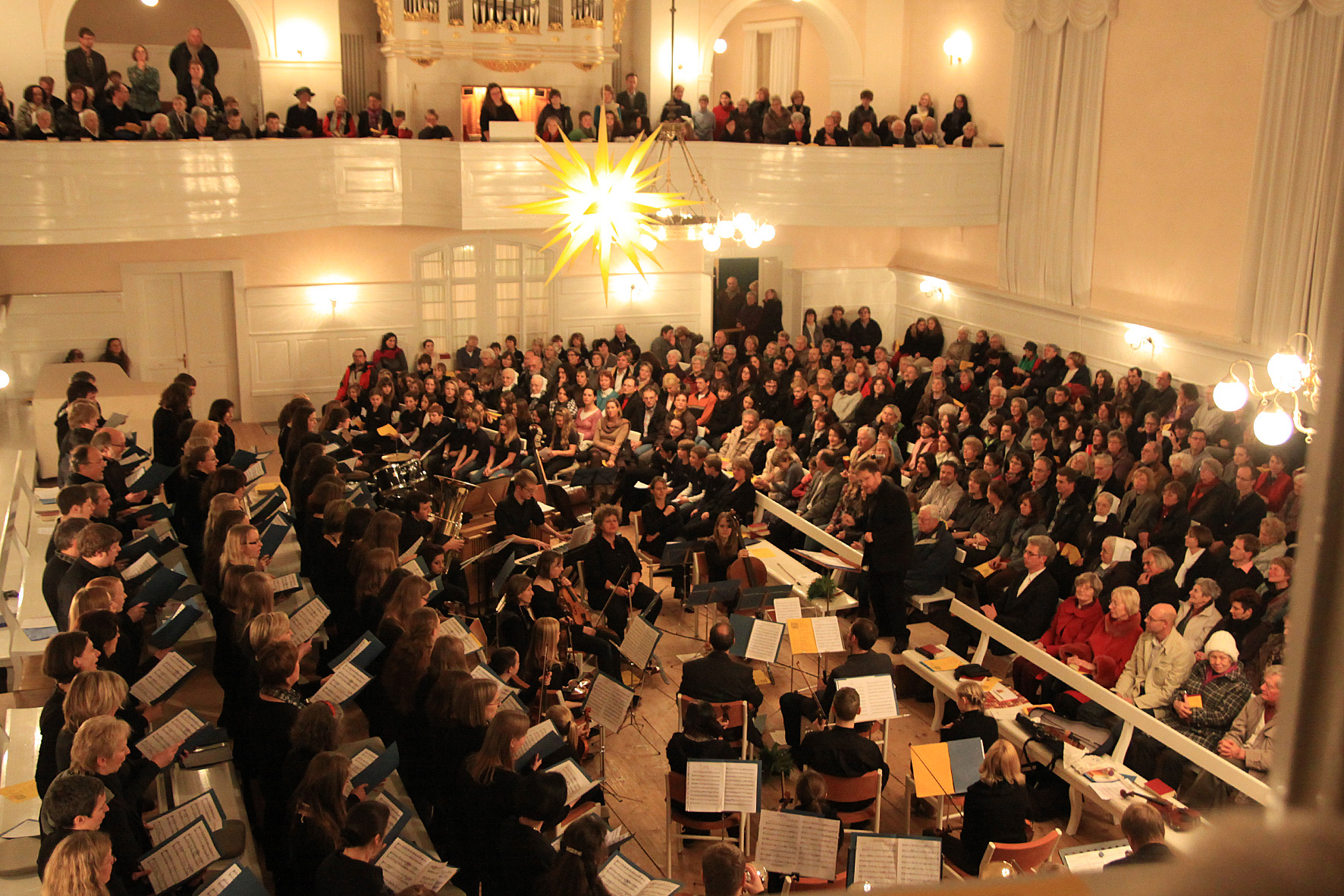 Glanzvolle Singstunde begeistert die Gemeinde