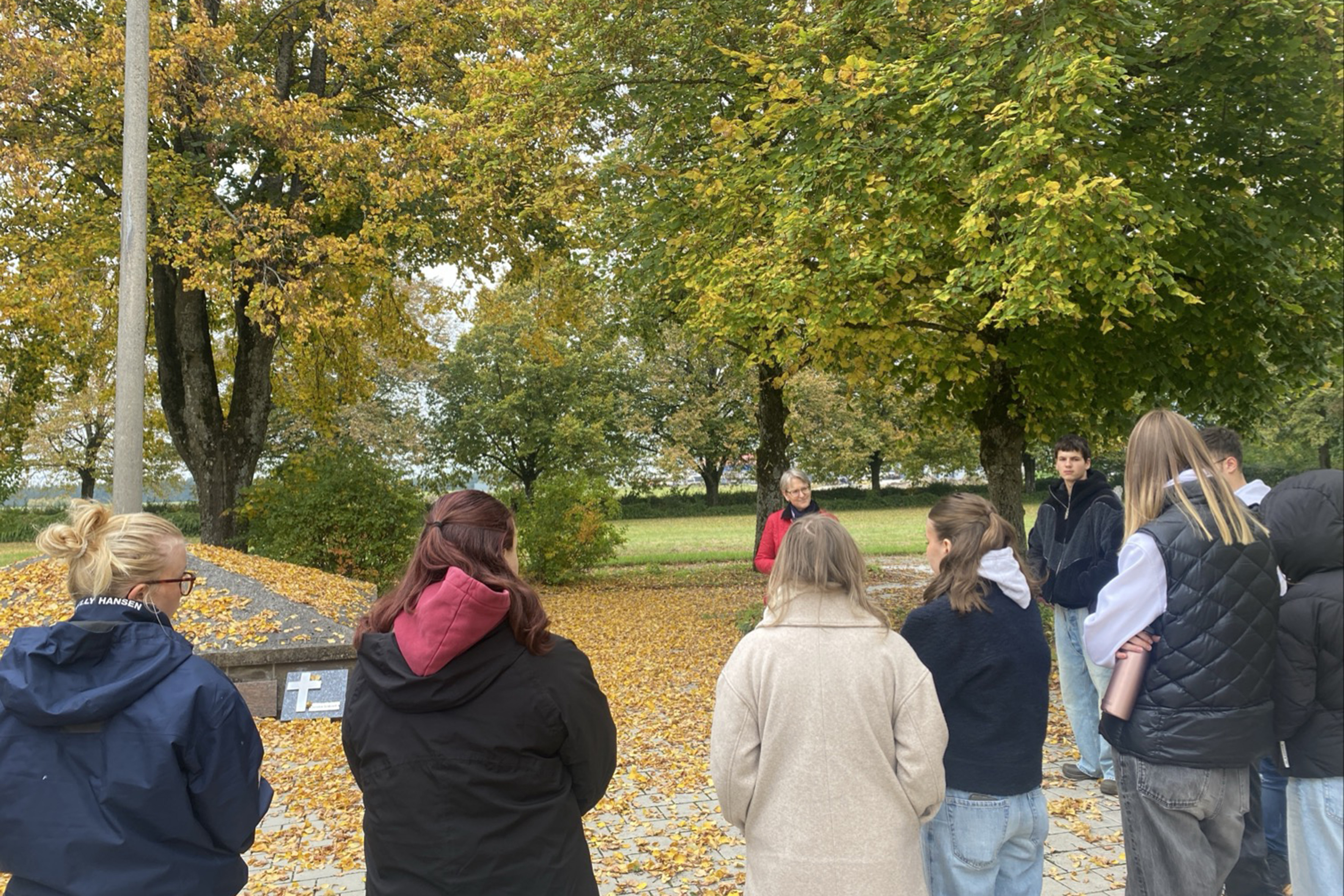 Leistungsfach Deutsch auf Exkursion im Eckerwald