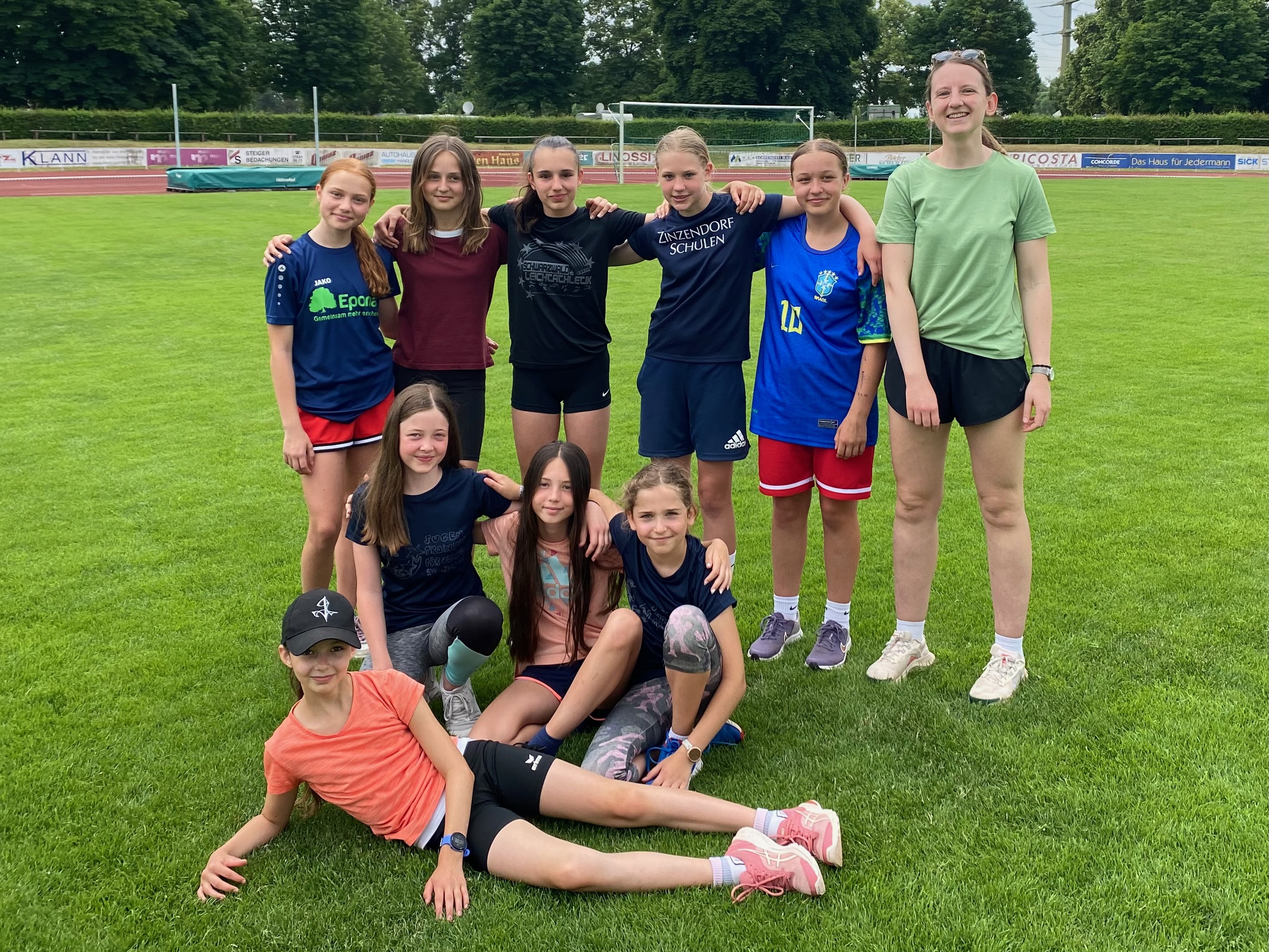 mannschaftsfoto_maedchen_wk_iv.jpeg