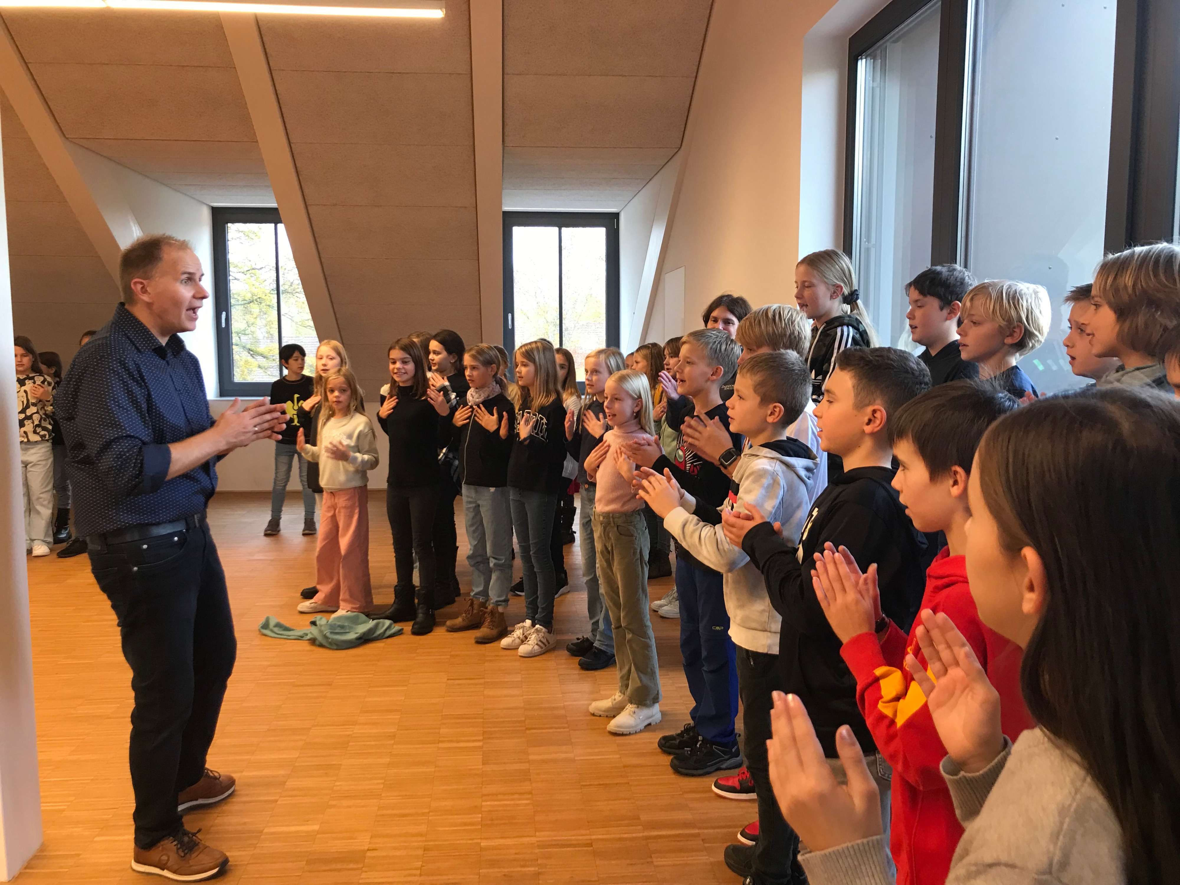meetandgreet_2.jpg