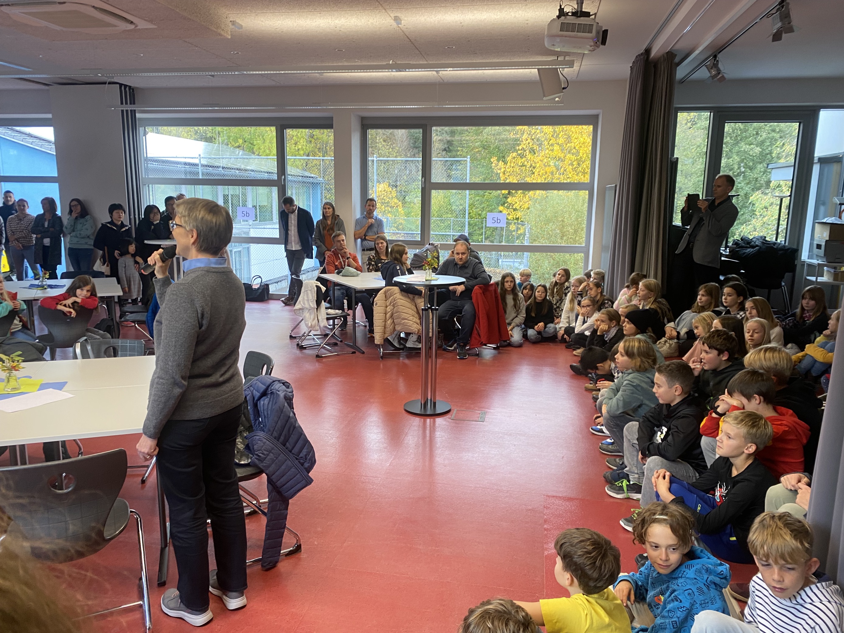 meetandgreet_4.jpg