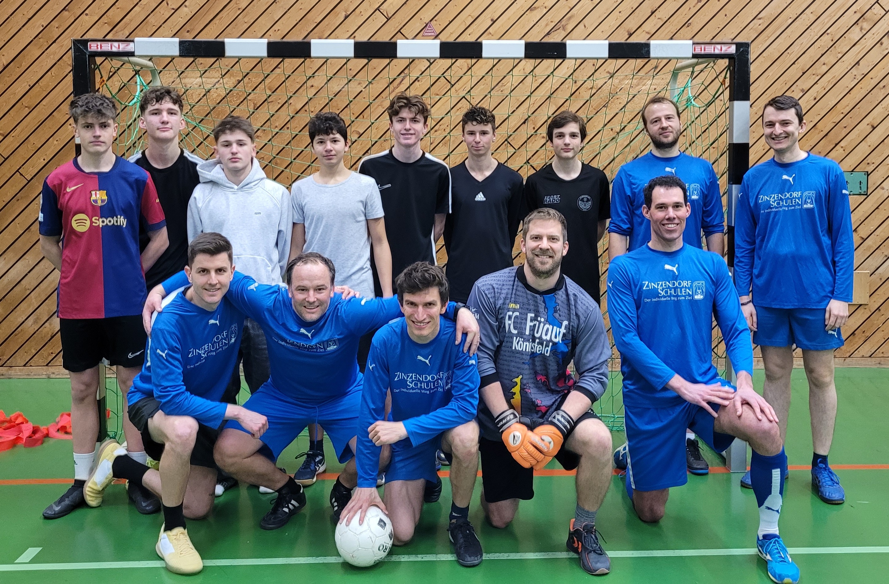 Lehrerteam beim Schulpokal in Führung