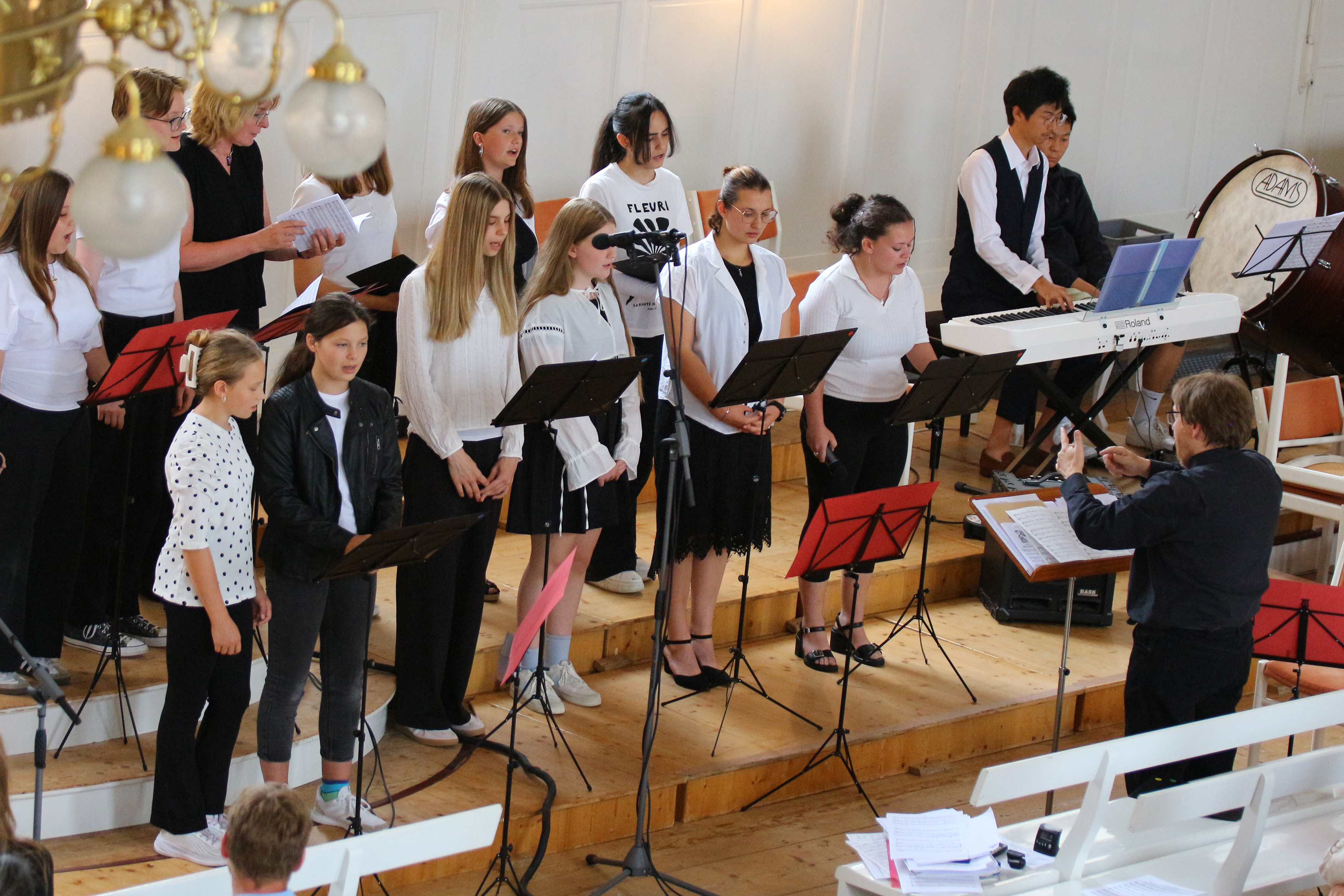 „Vorhang auf – Bühne frei!“: Sommerkonzert begeistert mit Musiktheater-Klassikern und besonderen Momenten