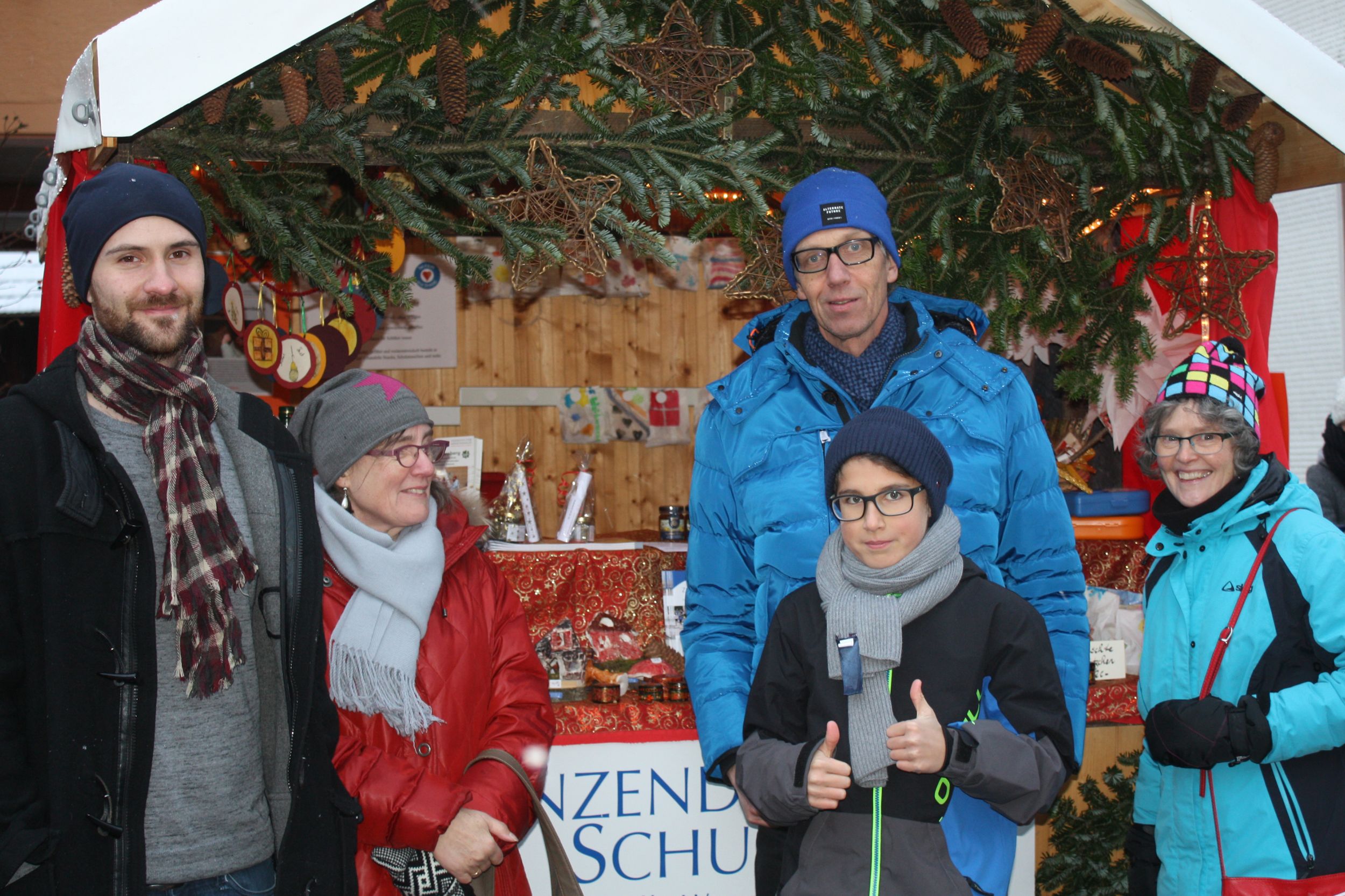 weihnachtsmarktstand_2.jpg