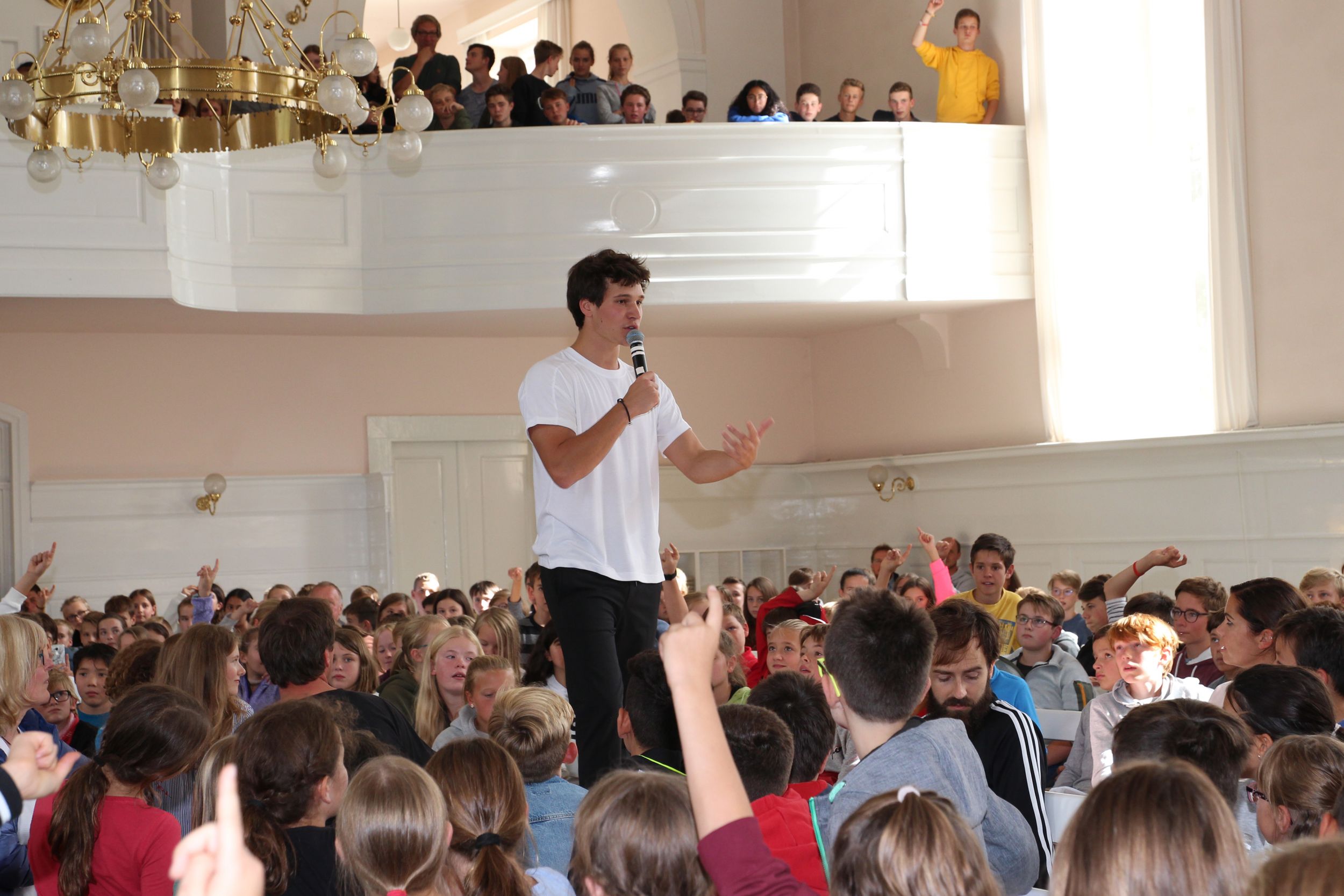 Wincent Weiss singt exklusiv für die Zinzendorfschüler
