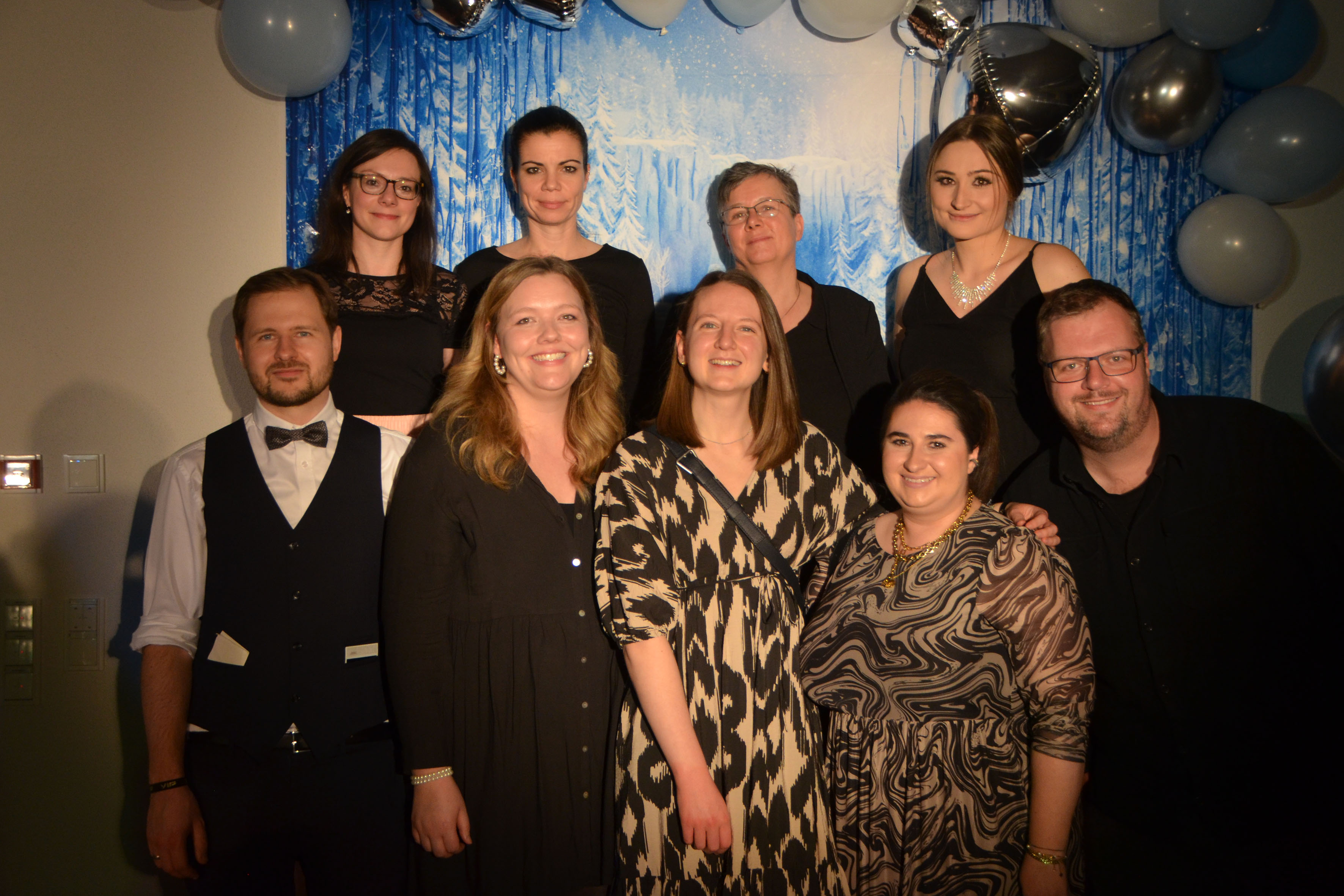 winterball_16.jpg