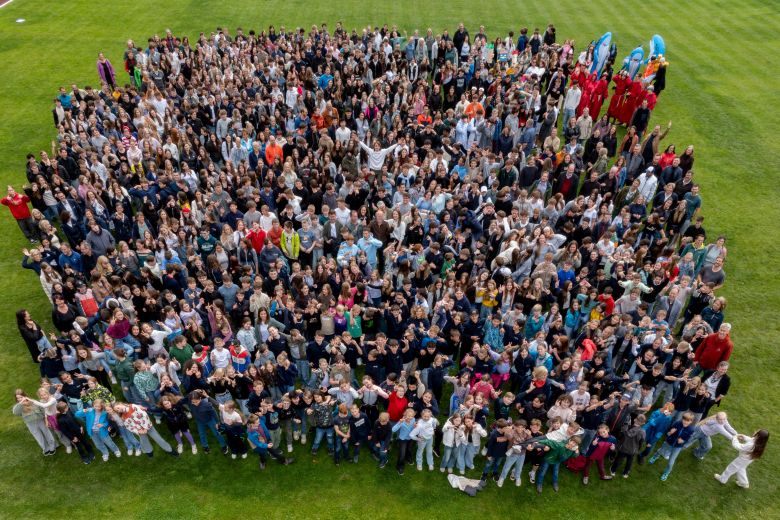 Drohnenbild Schüler 2025